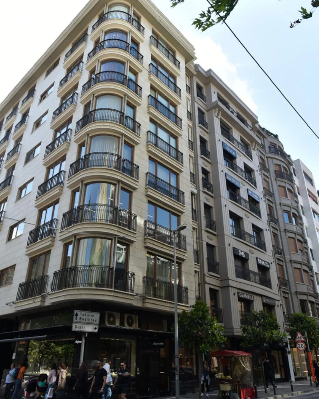 Teşvikiye Dinçel Apartmanı Slider Görsel 1
